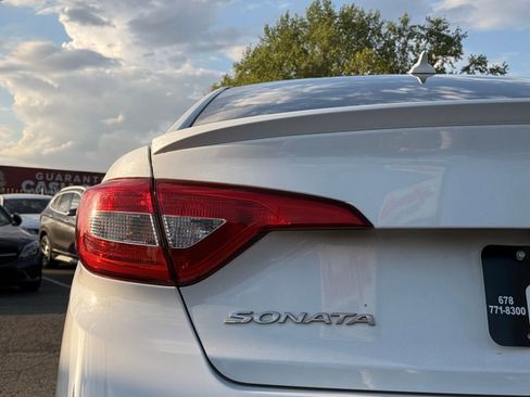 Used 2017 Hyundai Sonata SE image 9