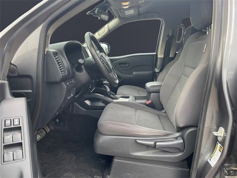 Used 2022 Nissan Frontier S w/ Technology Package image 6