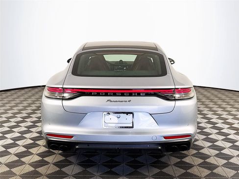 Used 2022 Porsche Panamera 4 Platinum Edition AWD/4WD image 6