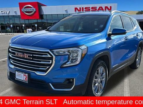Used 2024 GMC Terrain SLT AWD/4WD image 7