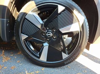 New 2026 Nissan Kicks SR w/ Cold Weather Package video 3