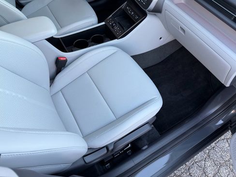 Used 2025 Hyundai Kona Limited image 20