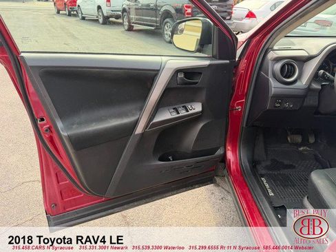Used 2018 Toyota RAV4 LE w/ All Weather Liner Package FWD image 9
