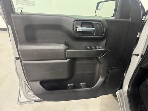 Used 2022 Chevrolet Silverado 1500 Custom RWD image 18