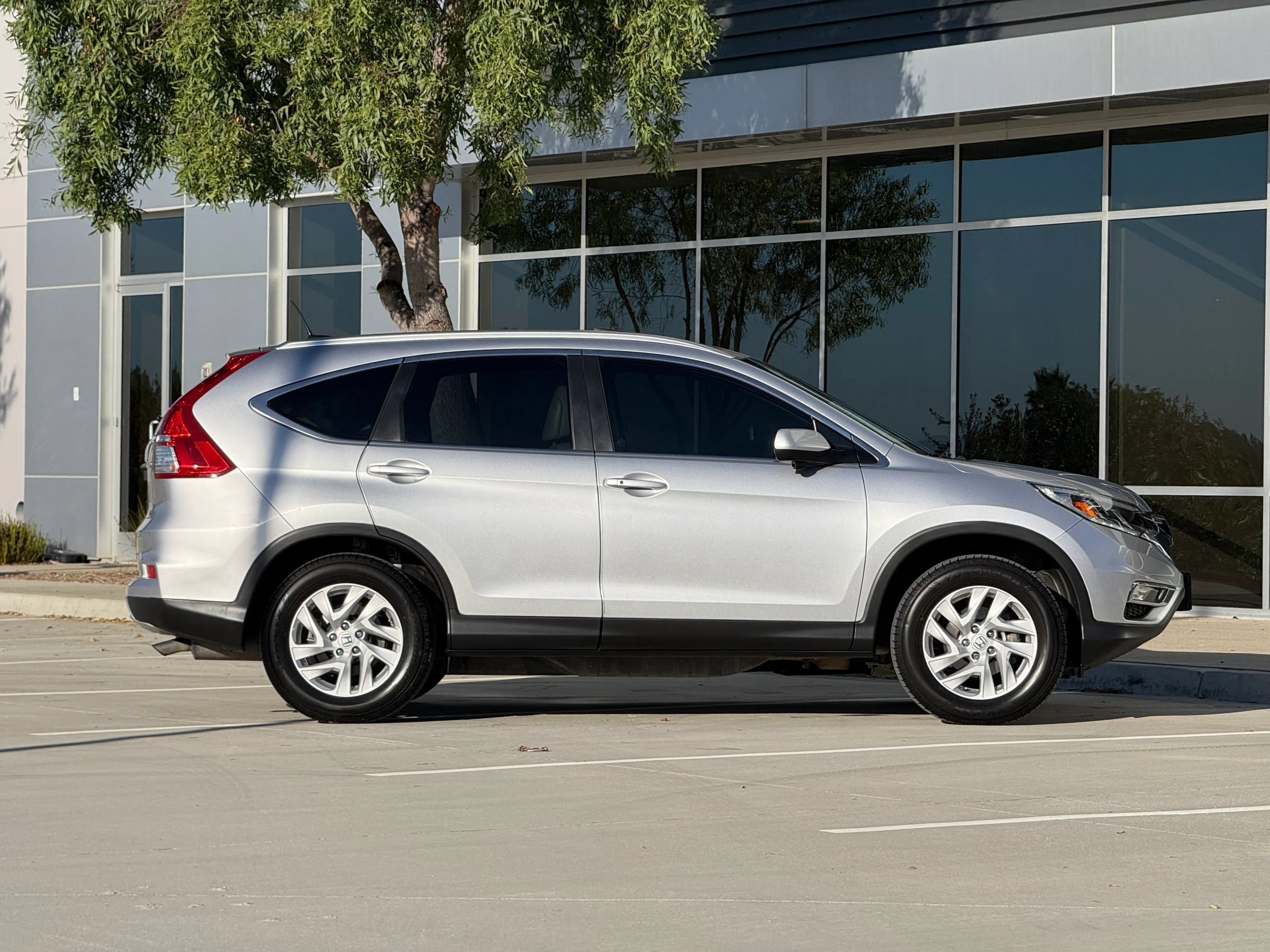 Used 2015 Honda CR-V EX-L image 5