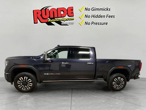 Used 2025 GMC Sierra 2500 Denali Ultimate w/ Max Trailering Package image 2