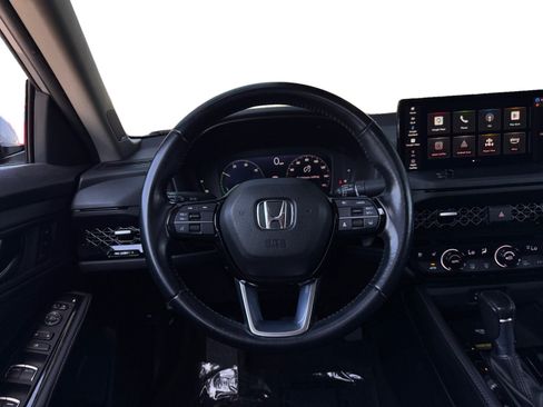 Used 2023 Honda Accord Touring image 12