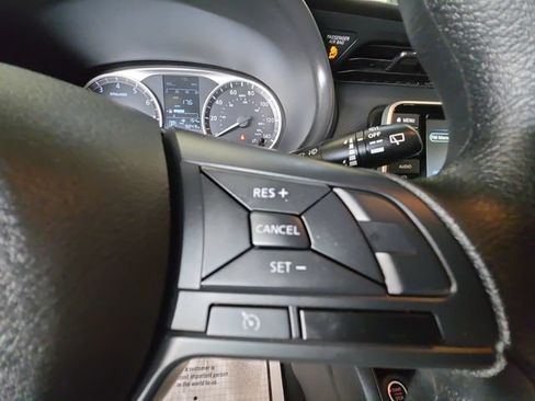 Used 2025 Nissan Kicks Play S FWD image 19