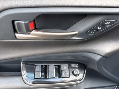 New 2026 Toyota Crown Nightshade image 8