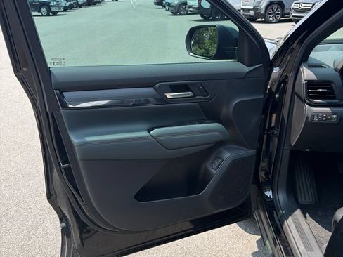 New 2026 GMC Terrain AT4 w/ Technology Package II AWD/4WD image 12