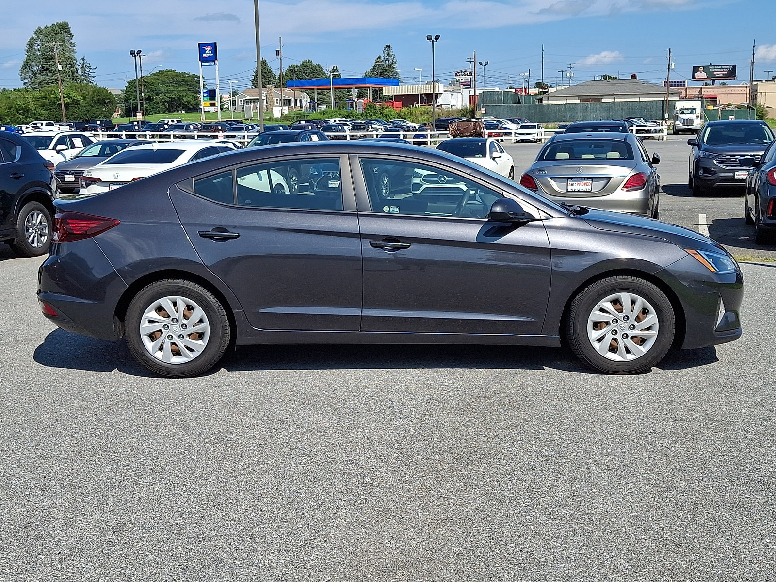 Used 2020 Hyundai Elantra SE FWD image 7