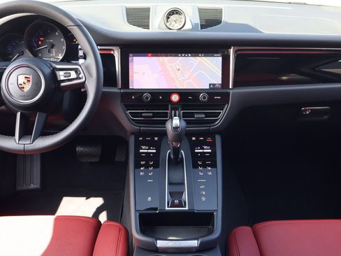New 2026 Porsche Macan AWD/4WD image 21