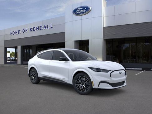 New 2026 Ford Mustang Mach-E Premium image 7