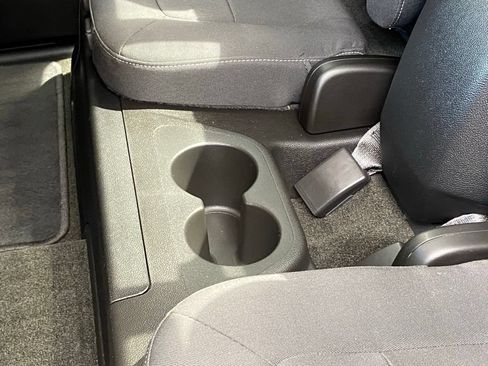 Used 2018 Chevrolet Colorado LT w/ LT Convenience Package RWD image 27
