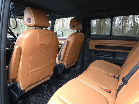 Used 2025 Volkswagen ID. Buzz Pro S image 15