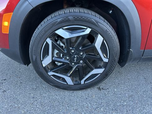 Used 2024 Kia Seltos SX image 9