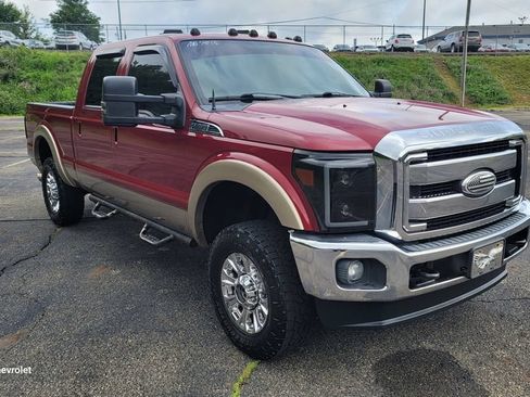 Used 2014 Ford F250 Lariat w/ FX4 Off-Road Package AWD/4WD image 16
