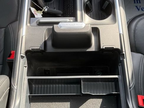 Used 2025 Ford Expedition Max Platinum AWD/4WD image 22