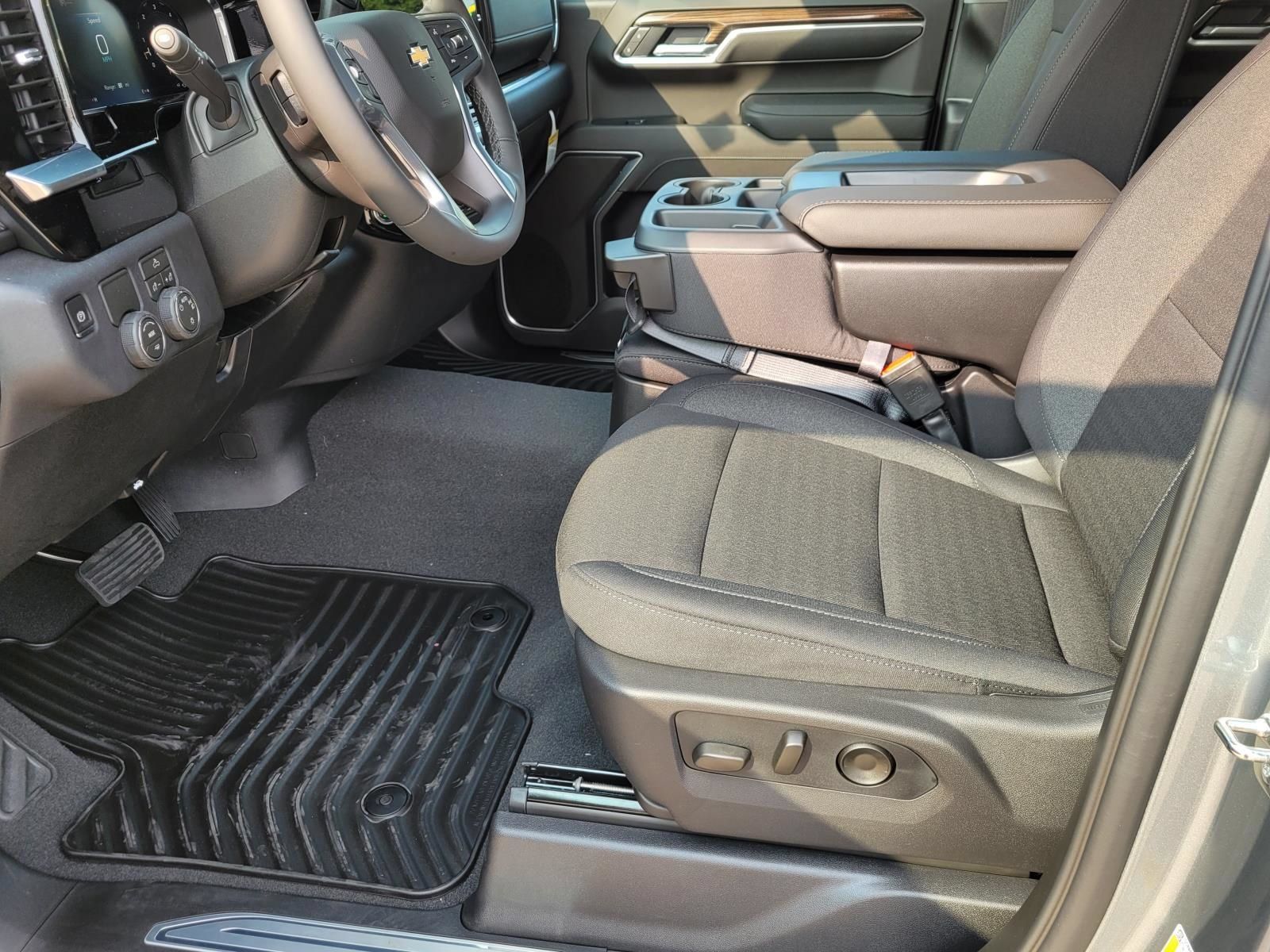 New 2026 Chevrolet Silverado 1500 LT w/ Texas Edition Plus RWD image 15