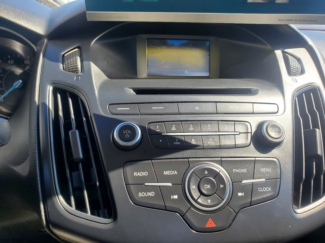 Used 2015 Ford Focus SE FWD image 21