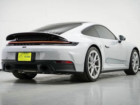 Used 2025 Porsche 911 Carrera image 48
