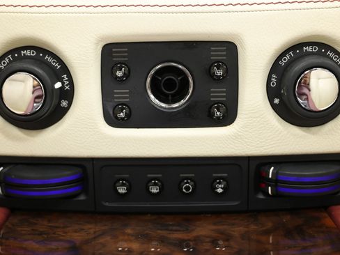 Used 2013 Rolls-Royce Ghost RWD image 44