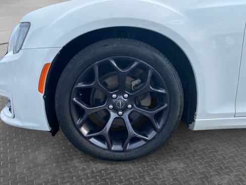 Used 2019 Chrysler 300 S w/ S Model Appearance Package RWD image 35