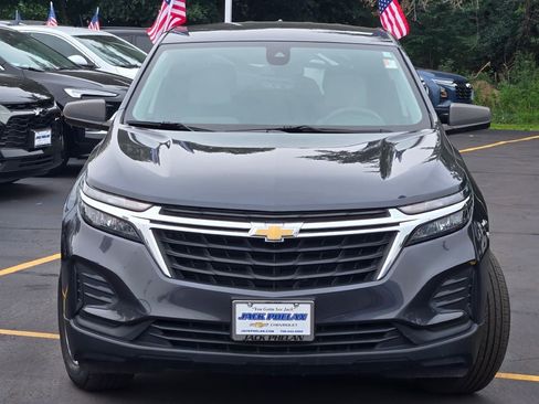 Certified 2022 Chevrolet Equinox LS w/ LS Convenience Package FWD image 4