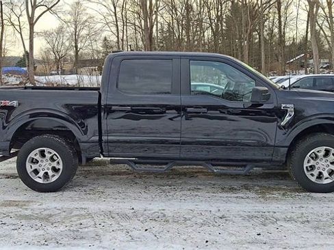 Used 2023 Ford F150 XLT image 9