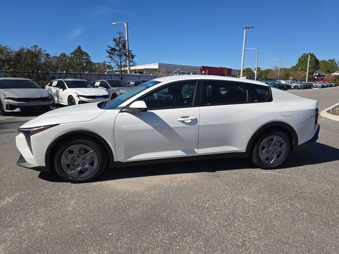 New 2026 Kia K4 LX image 5