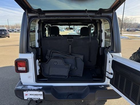 Used 2021 Jeep Wrangler Willys image 33