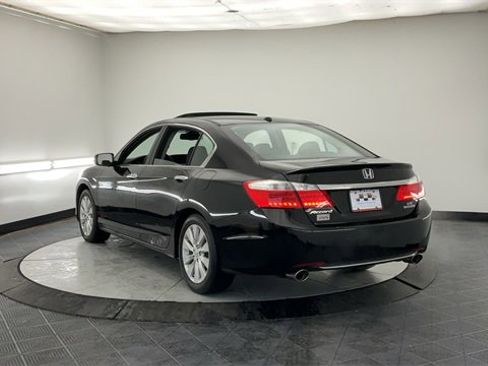 Used 2013 Honda Accord Touring image 9