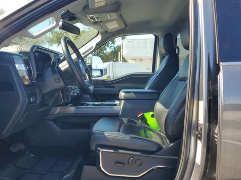 Certified 2024 Ford F250 Lariat w/ Chrome Package image 20