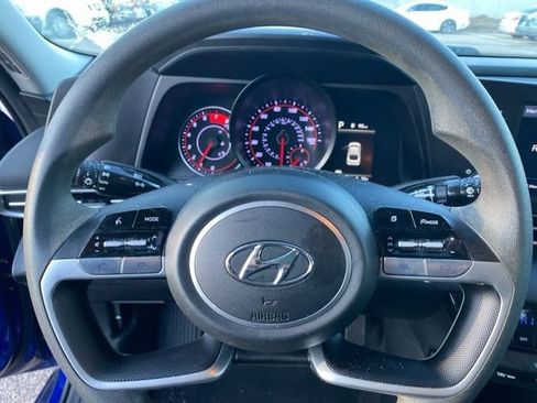 Used 2023 Hyundai Elantra SEL w/ Cargo Package image 33