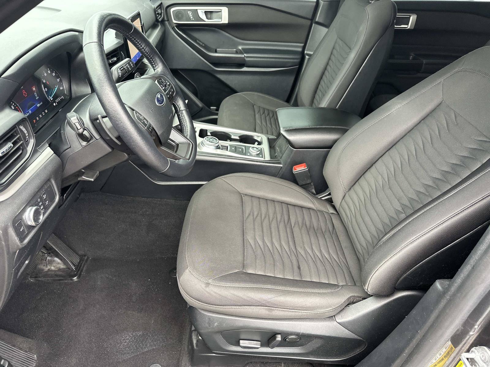 Used 2020 Ford Explorer XLT w/ Comfort Package AWD/4WD image 19