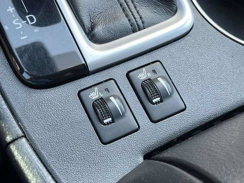 Used 2018 Toyota Highlander XLE w/ Protection Package #3 AWD/4WD image 35