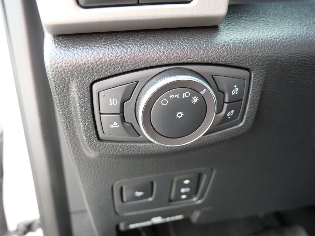 Used 2019 Ford F350 Platinum w/ Platinum Ultimate Package AWD/4WD image 12