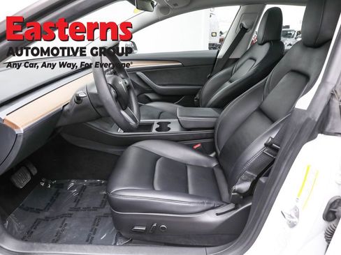 Used 2023 Tesla Model 3 Standard Range image 14