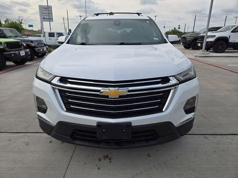 Used 2023 Chevrolet Traverse LT FWD image 7