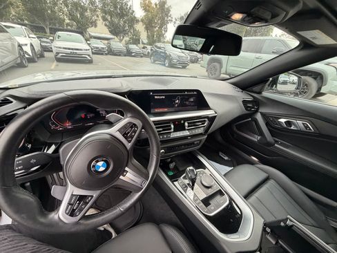 Used 2021 BMW Z4 sDrive30i w/ M Sport Package RWD image 6