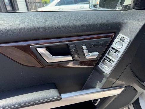 Used 2015 Mercedes-Benz GLK 350 4MATIC w/ Premium 1 Package image 14