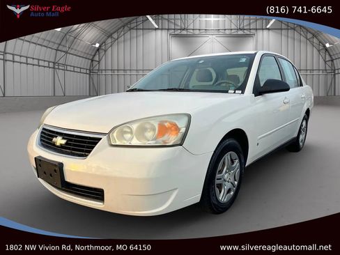 Used 2008 Chevrolet Malibu LS image 1