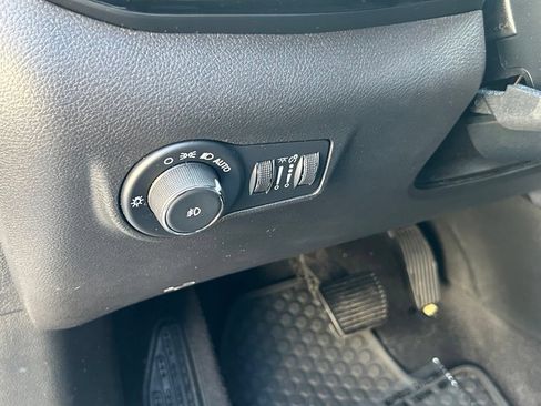 Used 2023 Jeep Compass Trailhawk AWD/4WD image 17
