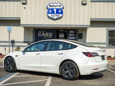 Used 2022 Tesla Model 3 Long Range AWD/4WD image 6