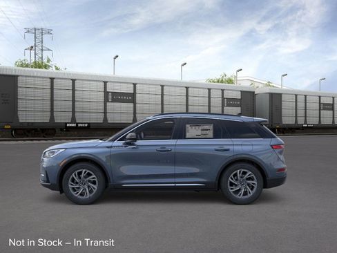 New 2026 Lincoln Corsair Premiere image 3