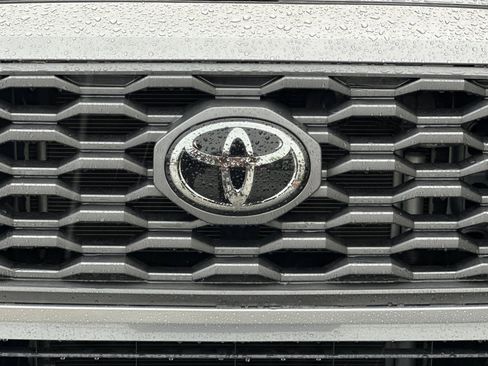 Used 2021 Toyota Tacoma TRD Sport w/ Technology Package image 37