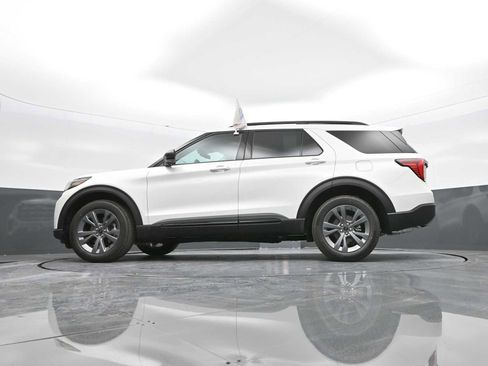 New 2026 Ford Explorer Active image 59