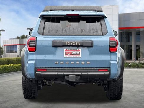 New 2026 Toyota 4Runner SR5 image 5