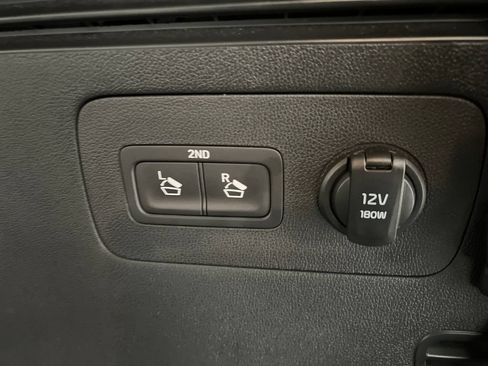 Used 2024 Kia Sorento S FWD image 49