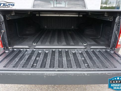 Used 2019 Nissan Frontier SL AWD/4WD image 16